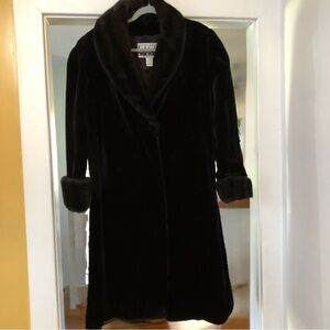 Vintage Boulevard East black faux fur coat. Size 6-8.